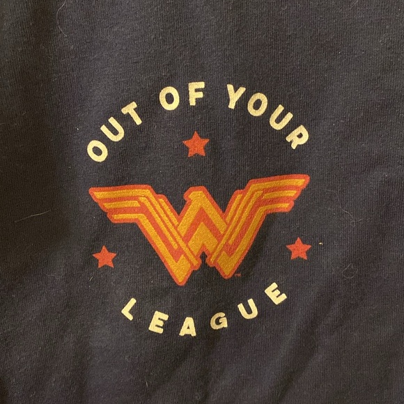 Wonder Woman cropped t-shirt - Picture 2 of 5